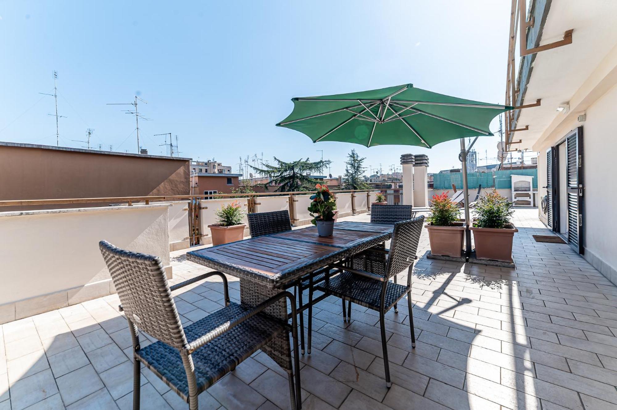 Consoli Penthouse - Terrace With A View On Saint Peter's Appartamento Roma